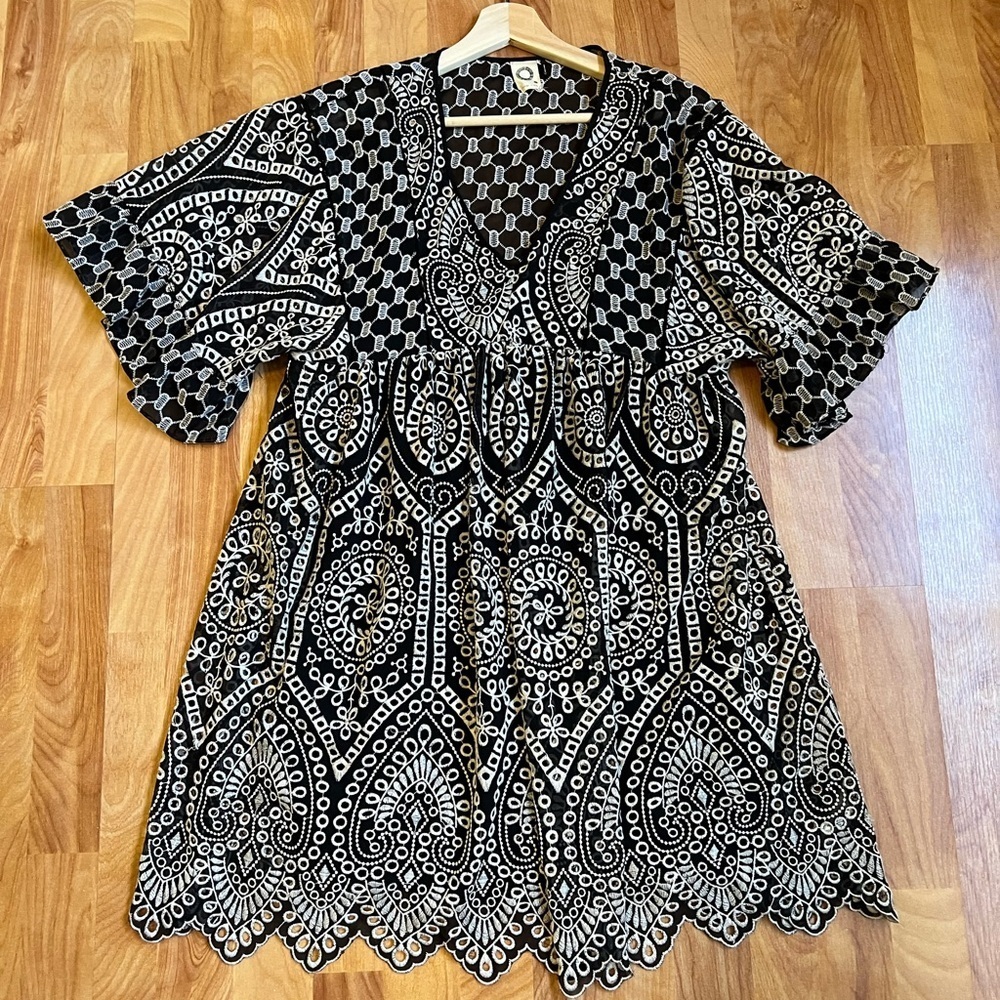 Anthropologie Akemi + Kin Brooke Eyelet Embroidered Black & Cream Dress w slip